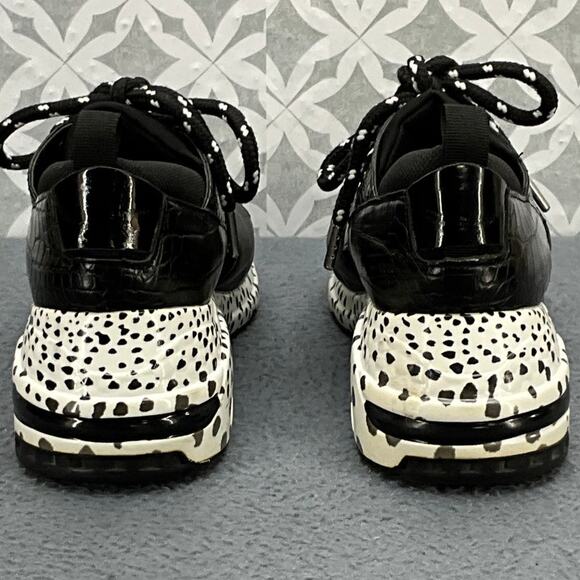 Steve Madden Cliff Black White Animal Athletic Running Sneaker Women 9M - Picture 7 of 10